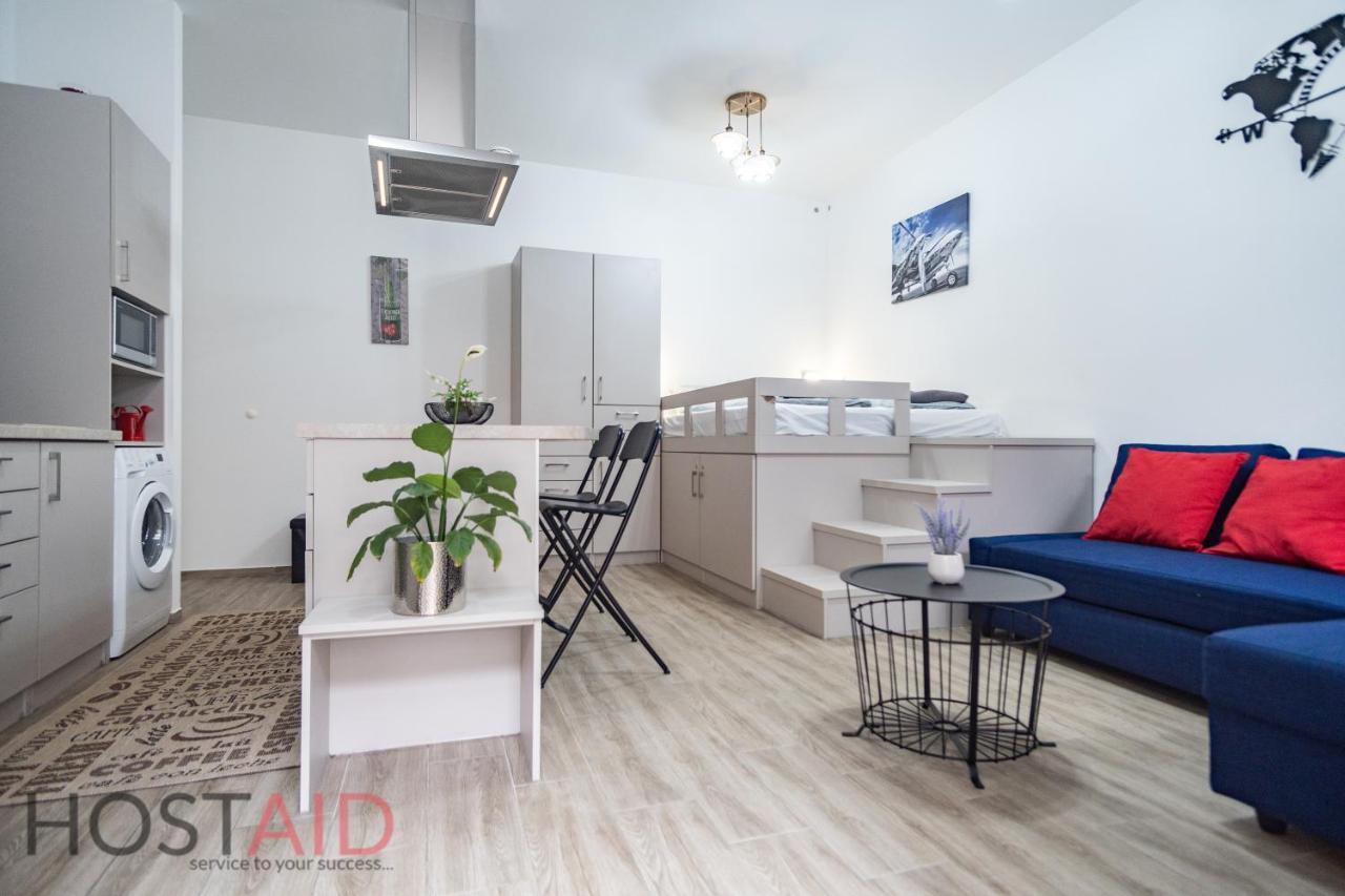 B17 Apartment - Hostaid Budapeste Exterior foto
